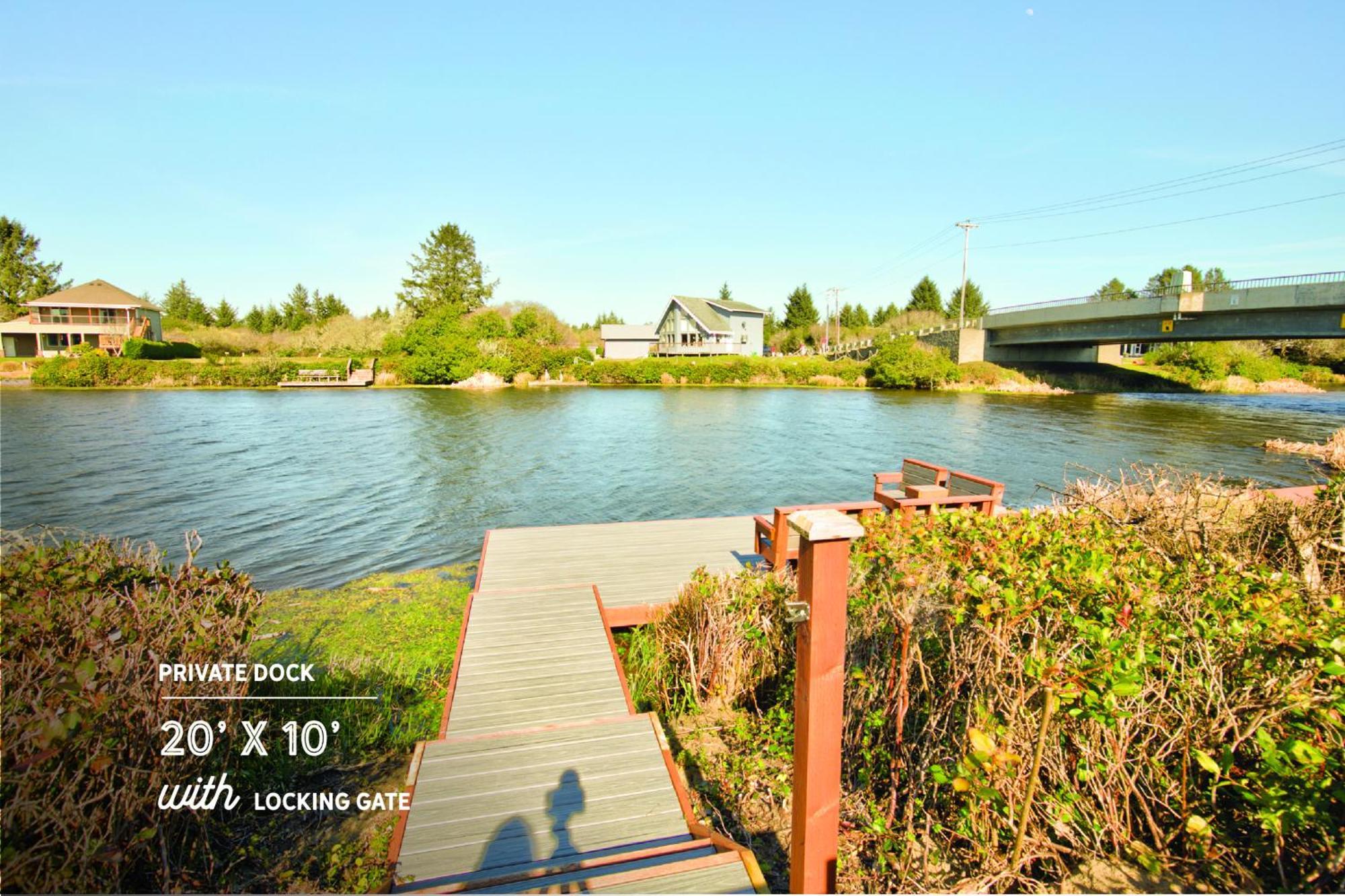 Herons Haven On The Canal Villa Ocean Shores Exteriör bild